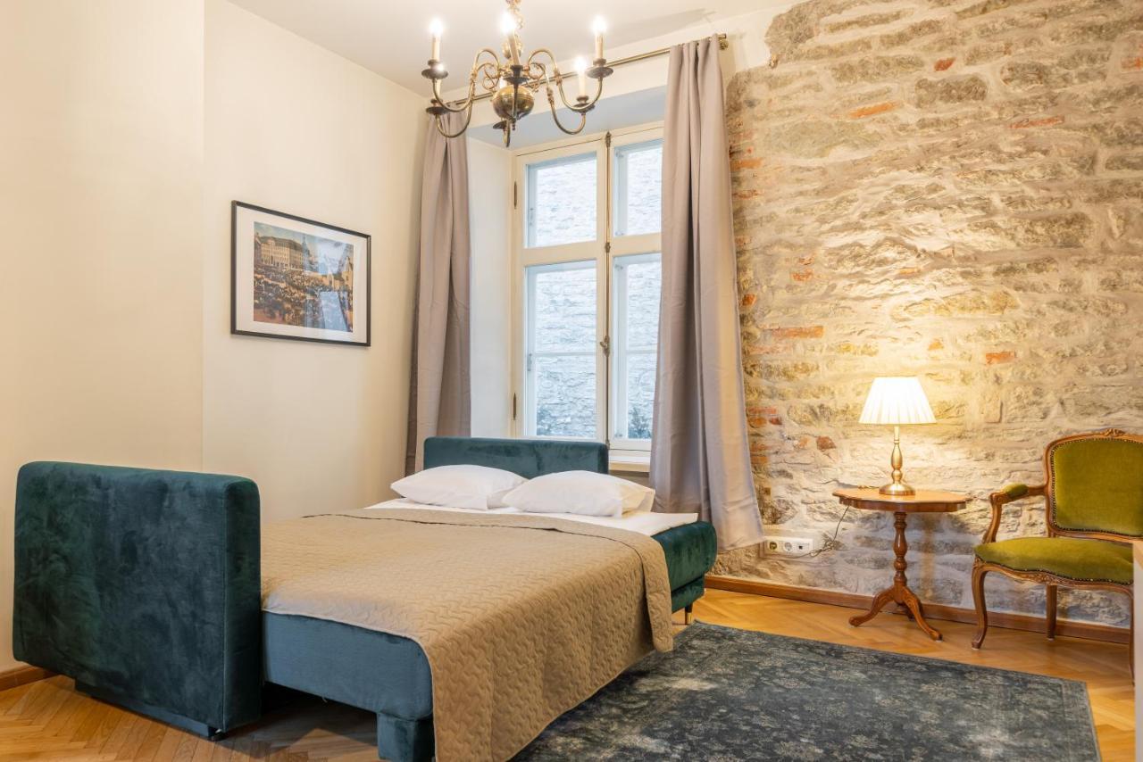 Old Town - Viru Gate Apartment Tallinn